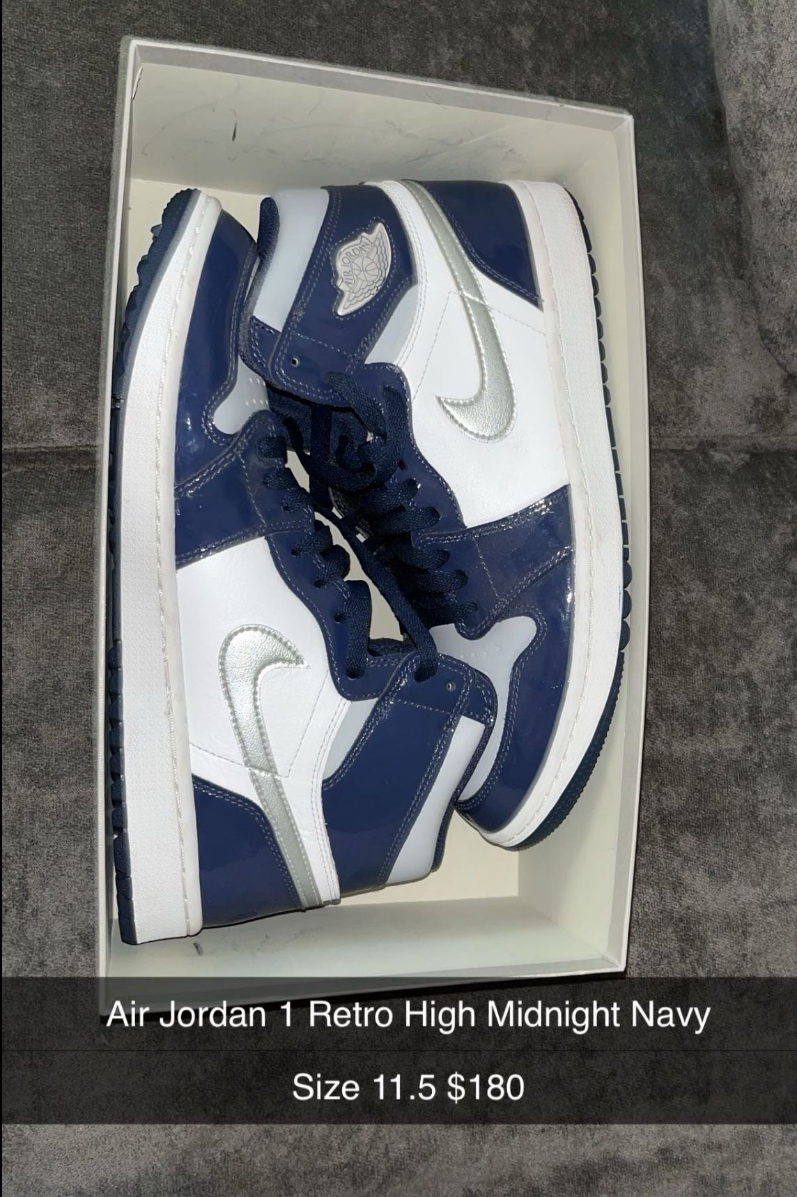 Air Jordan 1 Retro High Midnight Navy