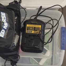 Dewalt Battery Charger