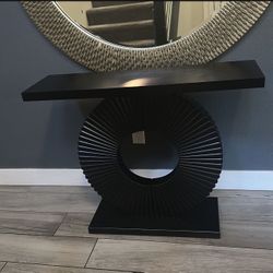 Modern Black Sculptural Console Table – Circular Base Entryway Table