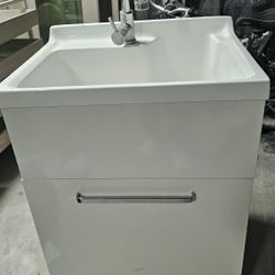 LAUNDRY SINK