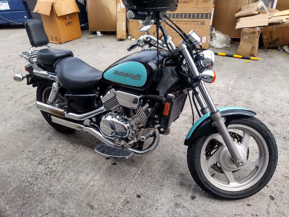 1995 Honda magna