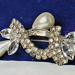 Vintage Brooch 