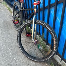 throne bike