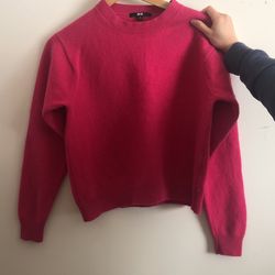 Uniqlo Pink 100% Wool Sweater 