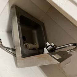 Daycare furniture and kitchen sinks 