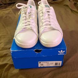 Stan Smith Adidas Size 11 like new