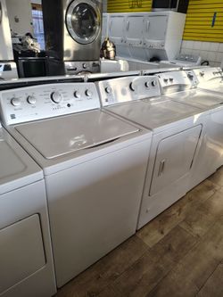 Kenmore top load washer gas dryer In Excellent Working Condition