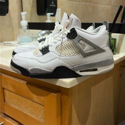 Jordan 4