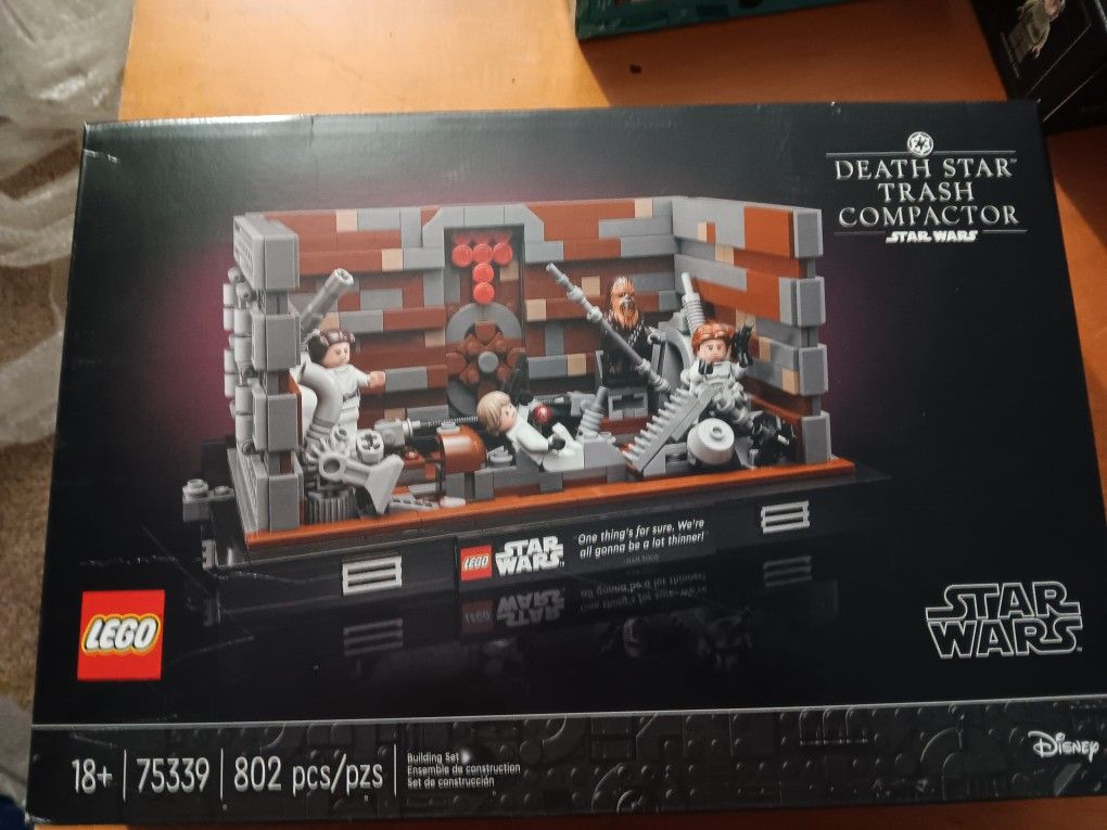 Lego Star Wars Trash Compactor 75539 60$