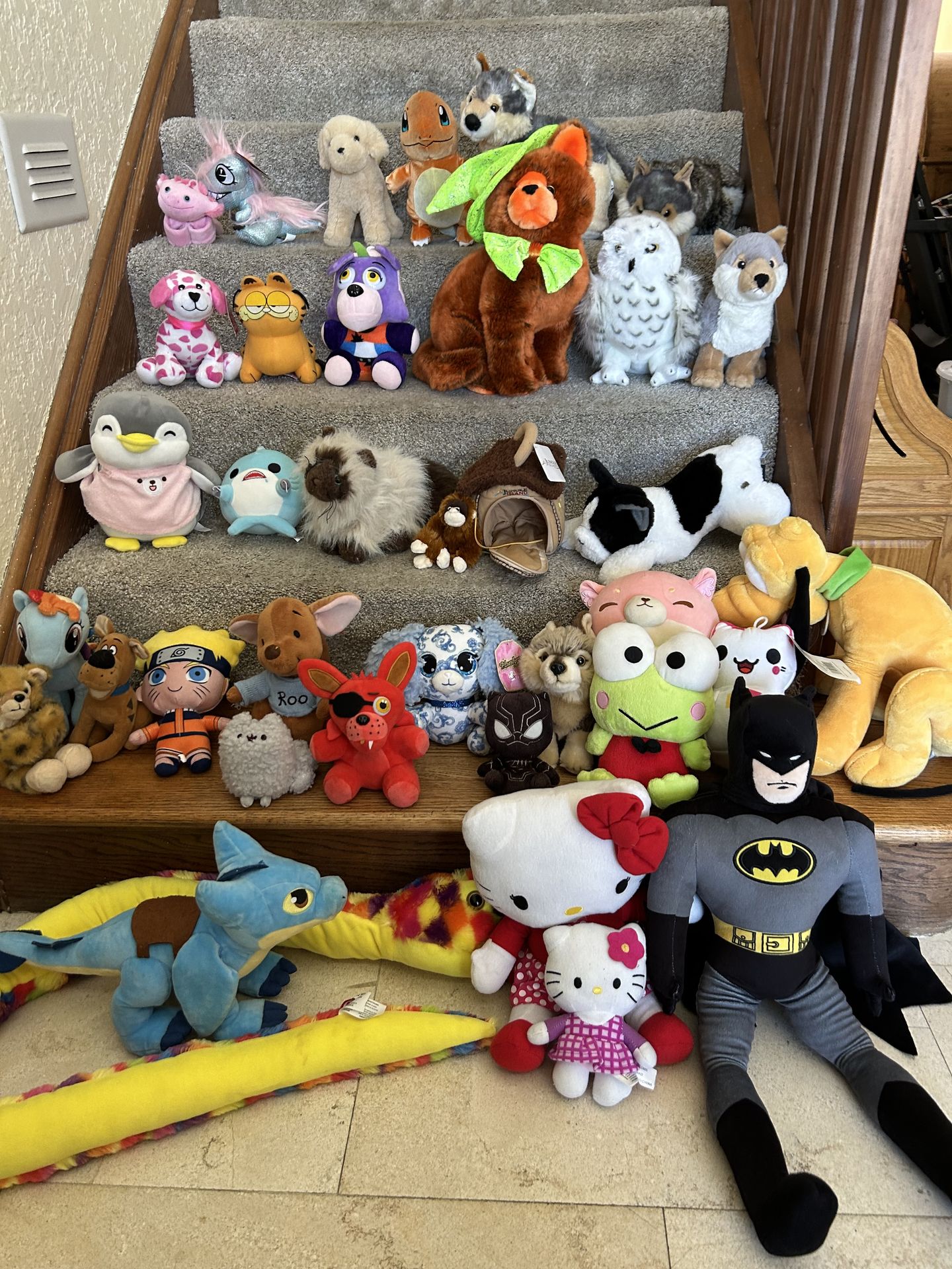 Kids lot of 36 stuffed animal or plush toys