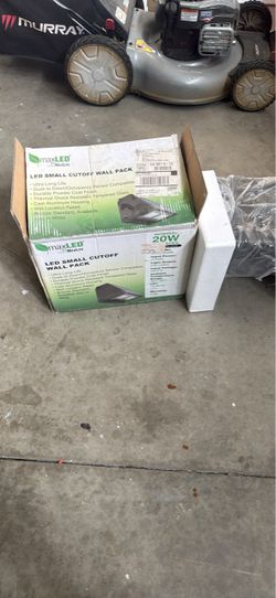 MaxLED 20W LED Small Cutoff Wall Pack