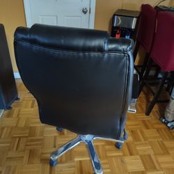 Oversized Office Chair