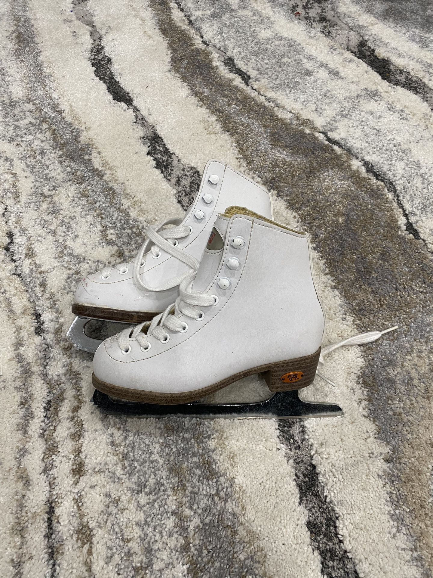 Children’s Skates  ( Ice Skates ) Size 7, 1/3