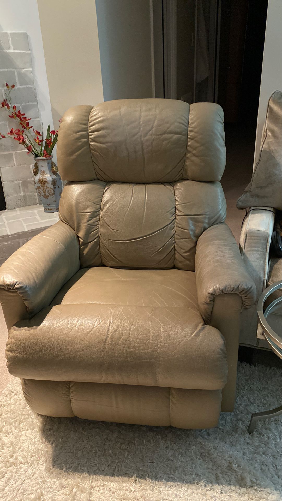 Recliner chair