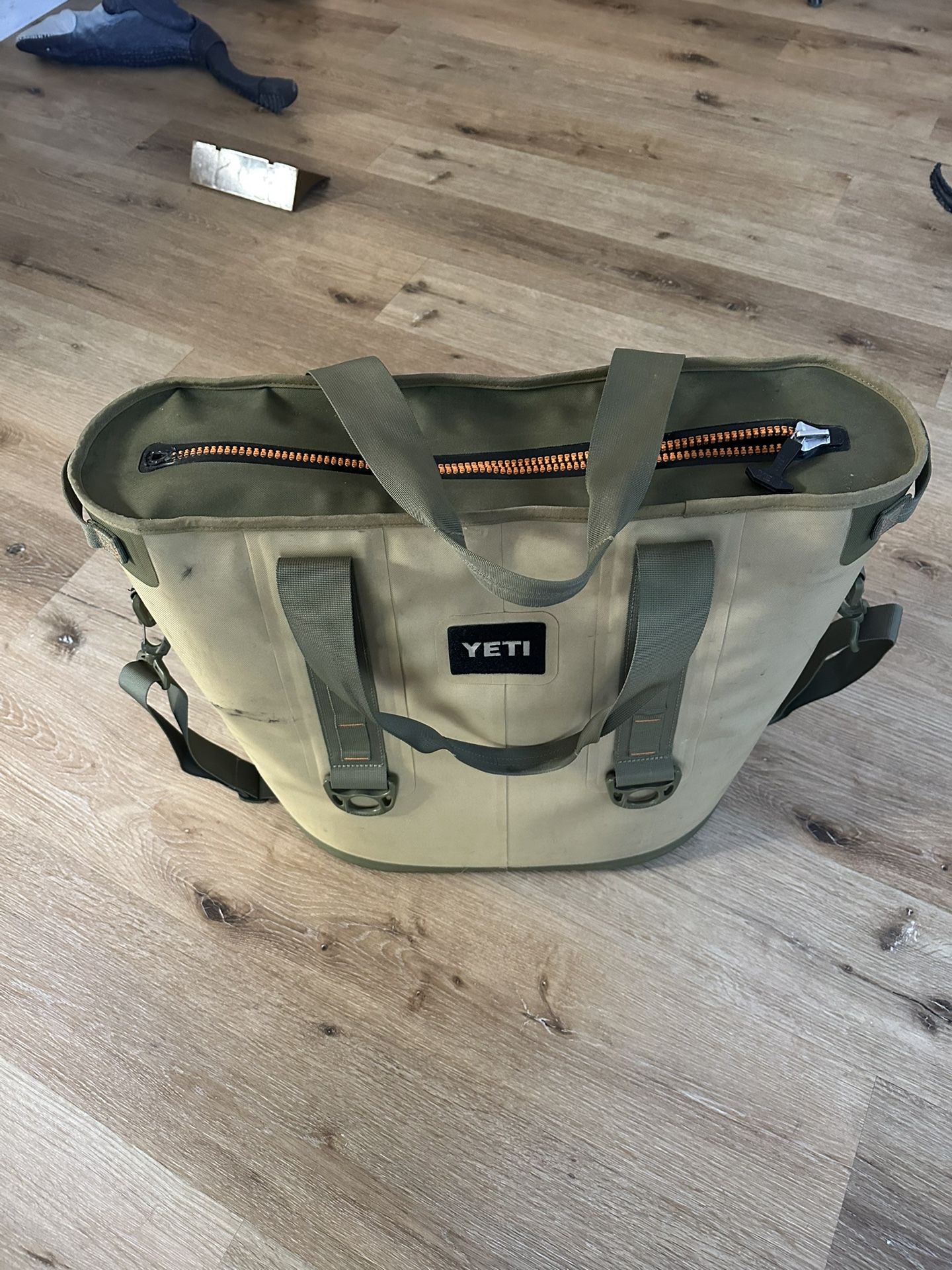YETI HopperSoft Cooler (Older Model) – Good Condition