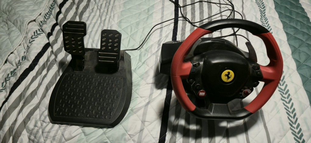 Thrustmaster Ferrari

458 Spider Racing Wheel