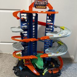 Hot Wheels Ultimate Garage Robo Trex