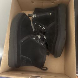 Size 8 Ugg Boot