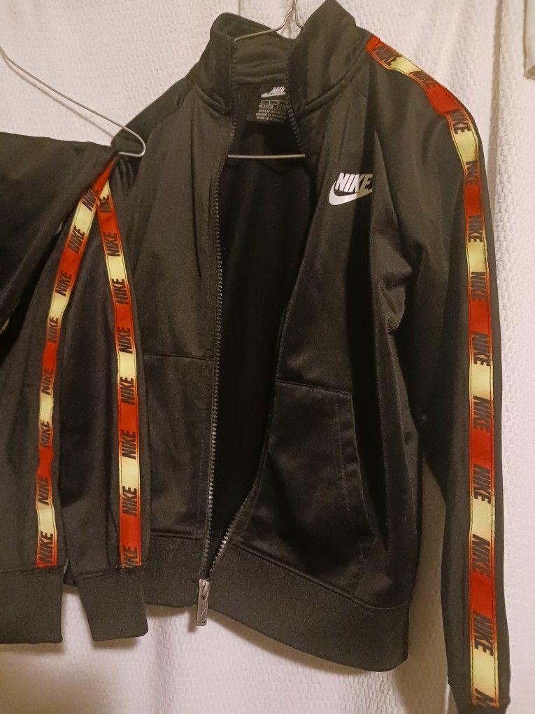 Nike SWEATS FIT & SHOES