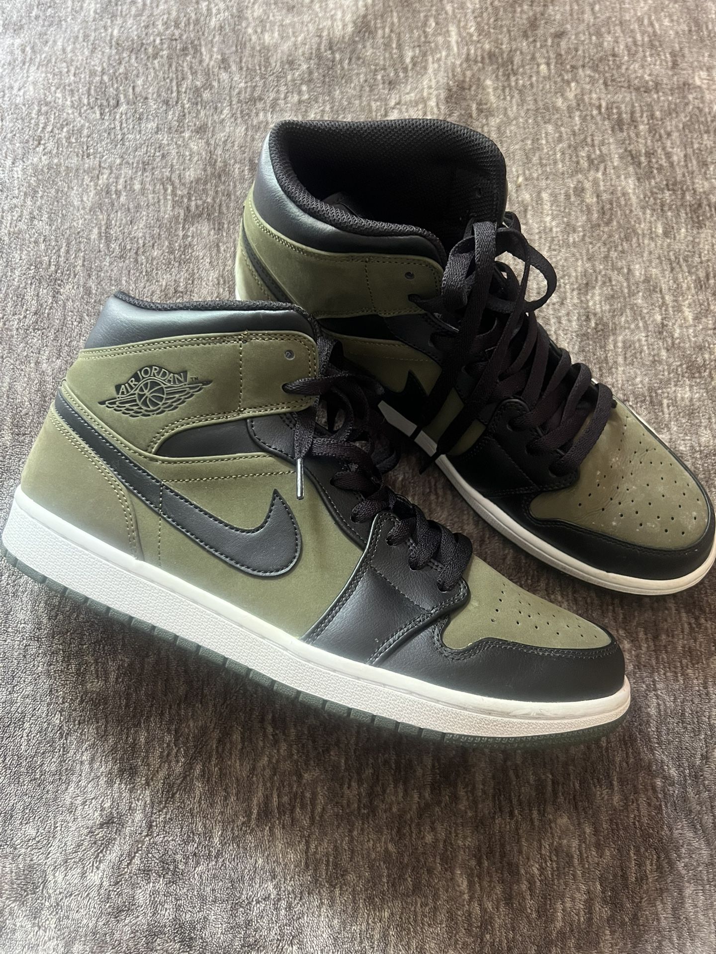 Jordan 1 Size 11 OLIVE