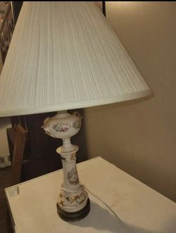 Flower Design Table Lamp 