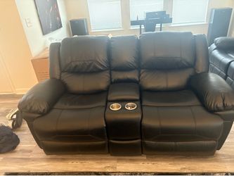 Nice reclining love seat