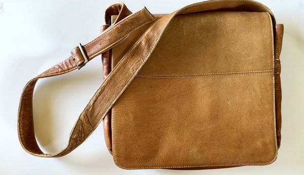 Latico Leather Yosemite Laptop Messenger Bag Natural Tan Brown Latico Leather Yosemite Laptop