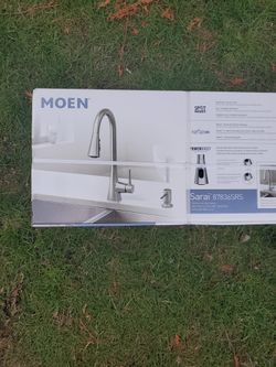 MOEN kitchen sink faucet Sarai 87836SRS brand new