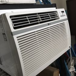 18,000 Btus Window Air Condition