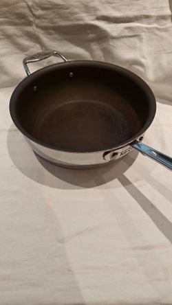 ALL CLAD D5 non-stick 4 qt sauteed pan, made in USA