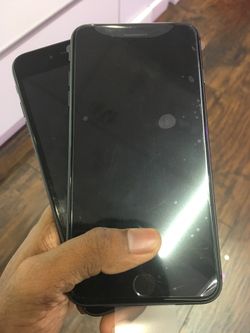 iPhone 8 Plus 64GB Factory Unlocked/AT&T Excellent Condition With Free Charger