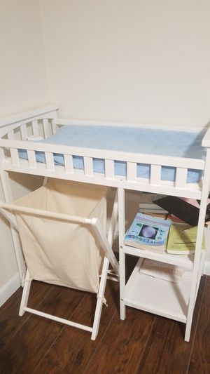 Sorelle Petite Paradise Elite 4 In 1 Crib Changing Table And