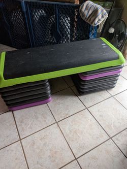 Aerobic step platform