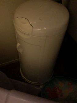 Diaper pail
