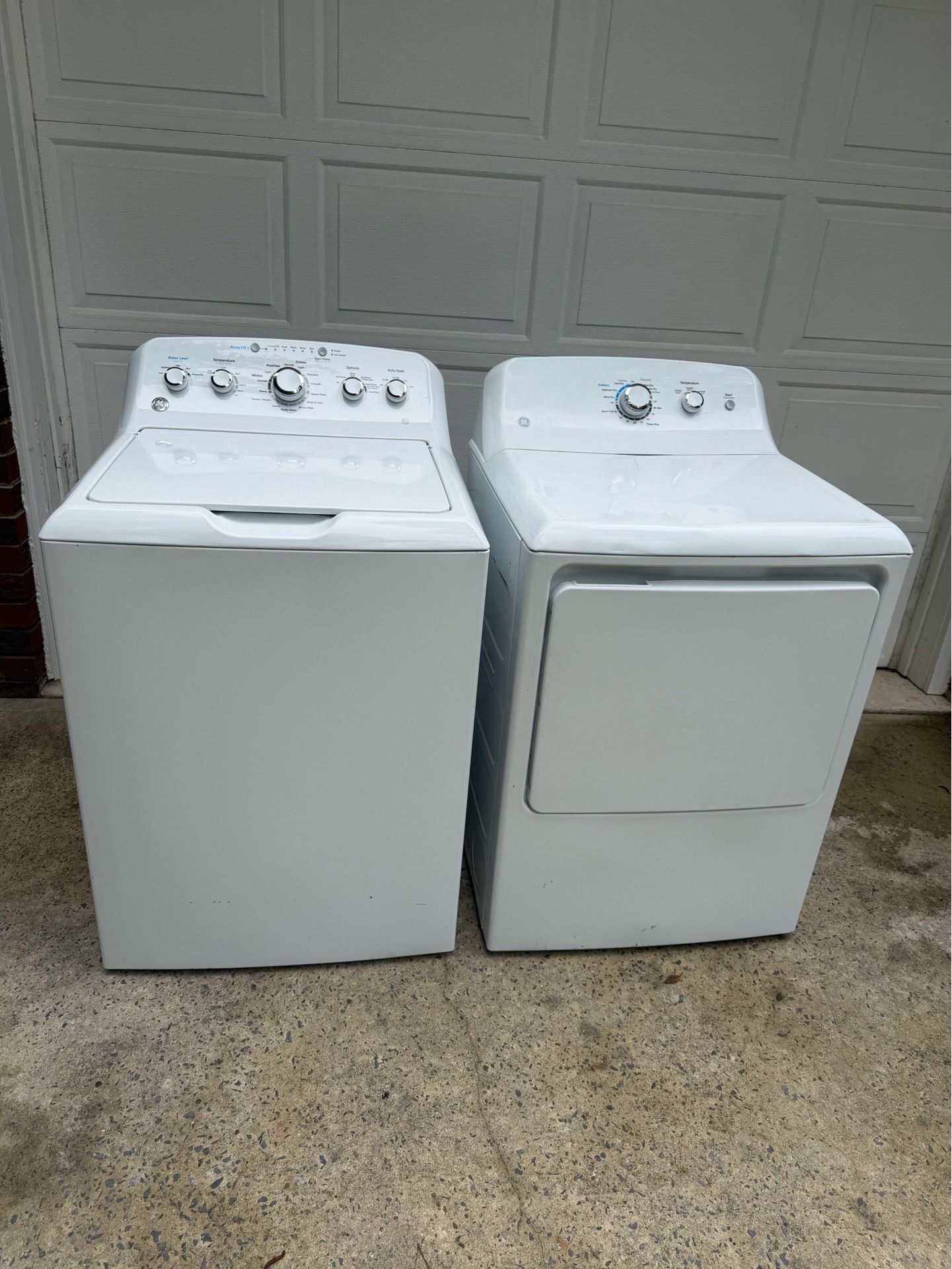 **GREAT WORKING GE WASHER AND DRYER SET!!**