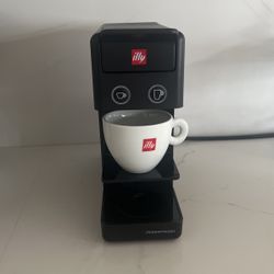 Illy Coffee Machine 
