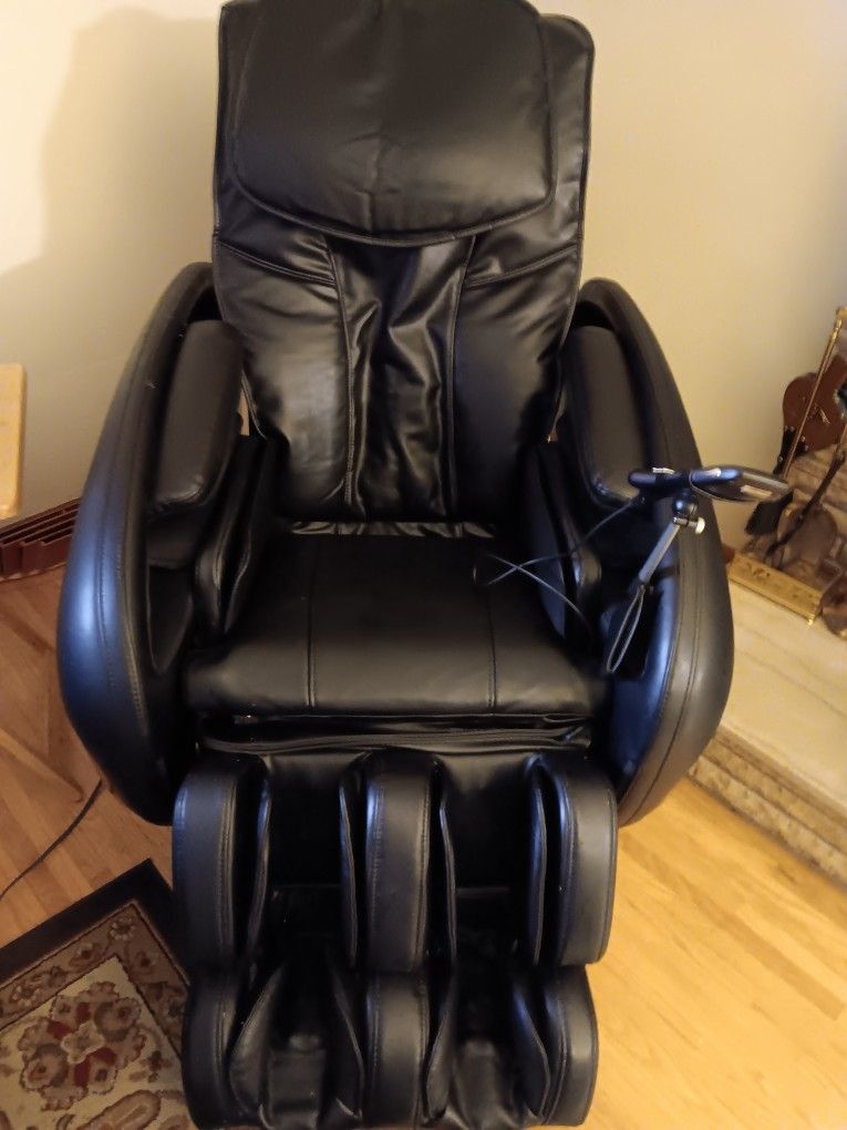 Therapy Massage Chair With Heat And Remote Hardly Used Paid $4500 Need Gone 