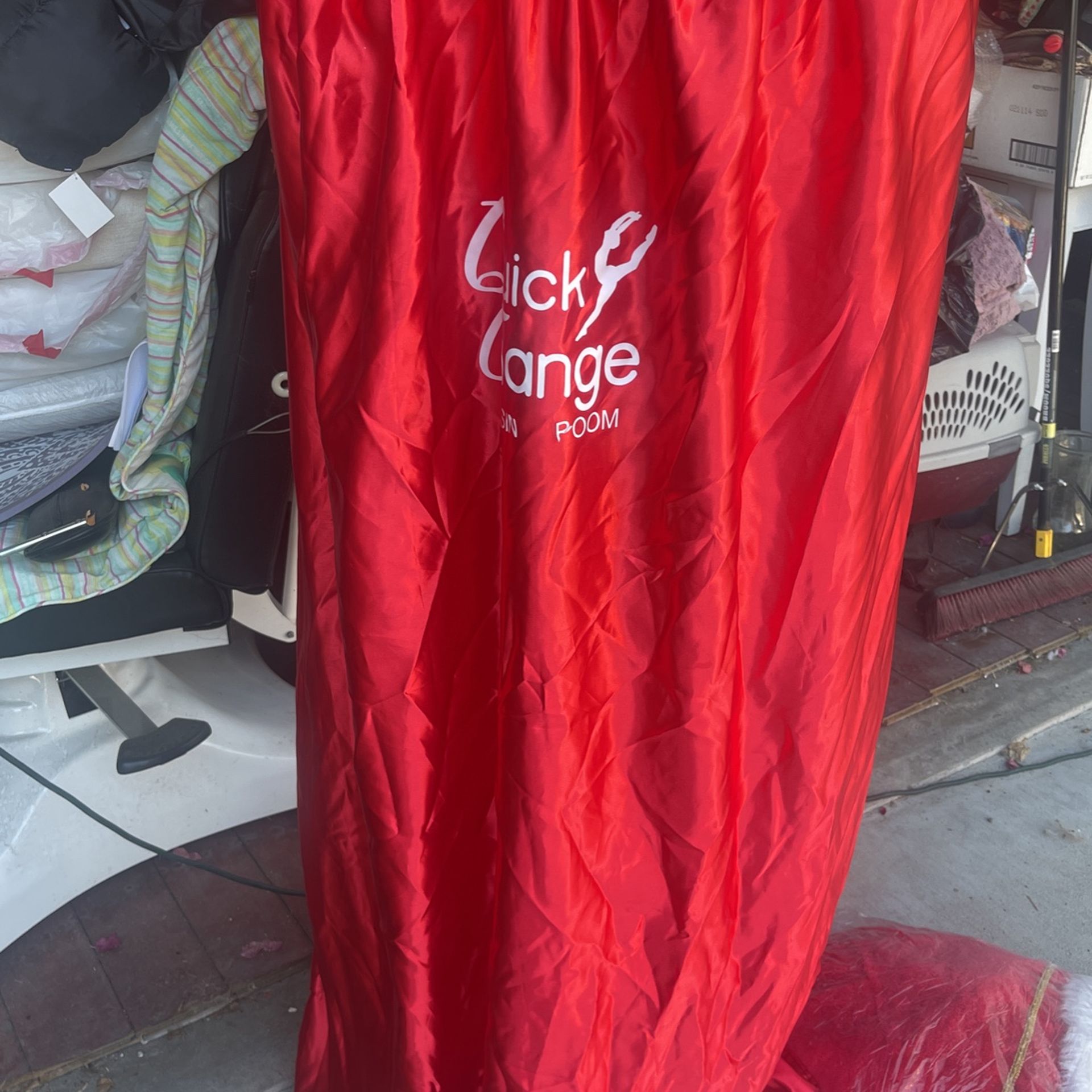 Quick Change Room, Or Magician Prop