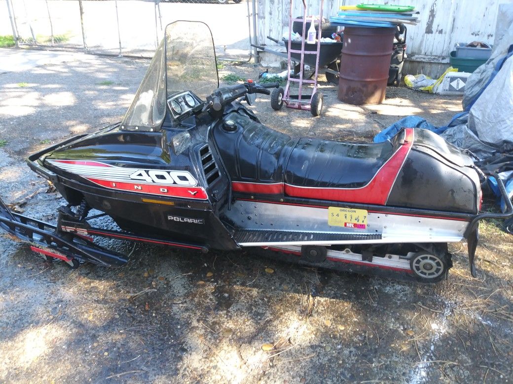Polaris 400 snowmobile