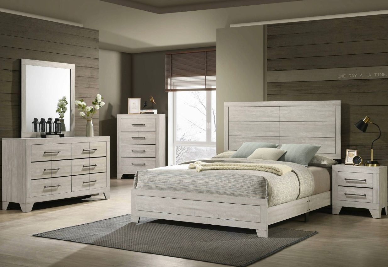 Complete Bed Room Furniture With Bed And Dresser And Mirror Set