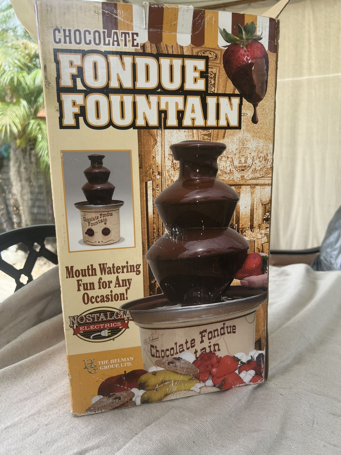 Nostalgia Electrics Chocolate Fondue Fountain