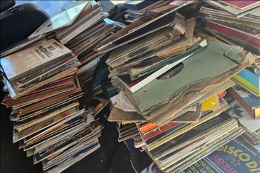 3,000 Vintage Vinyl Record Sale on Thurs, Fri, Sat & Sun - Records for $4 each