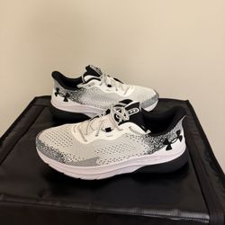 Under ArmourHOVR Turbulence 2 'White Black' Mens 11