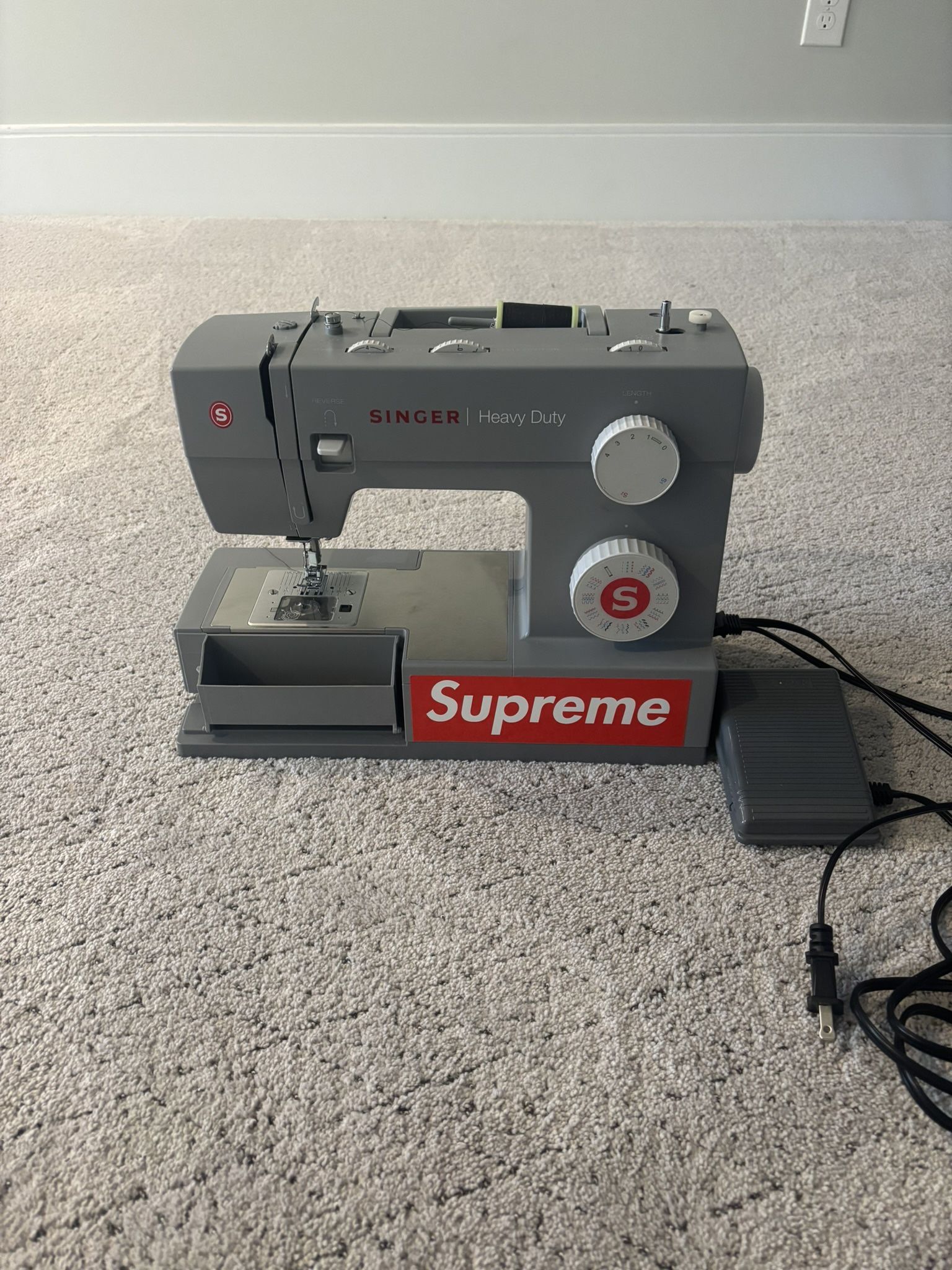 Singer Heavy Duty Sewing Machine