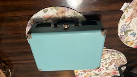 Used Bryon statics record player