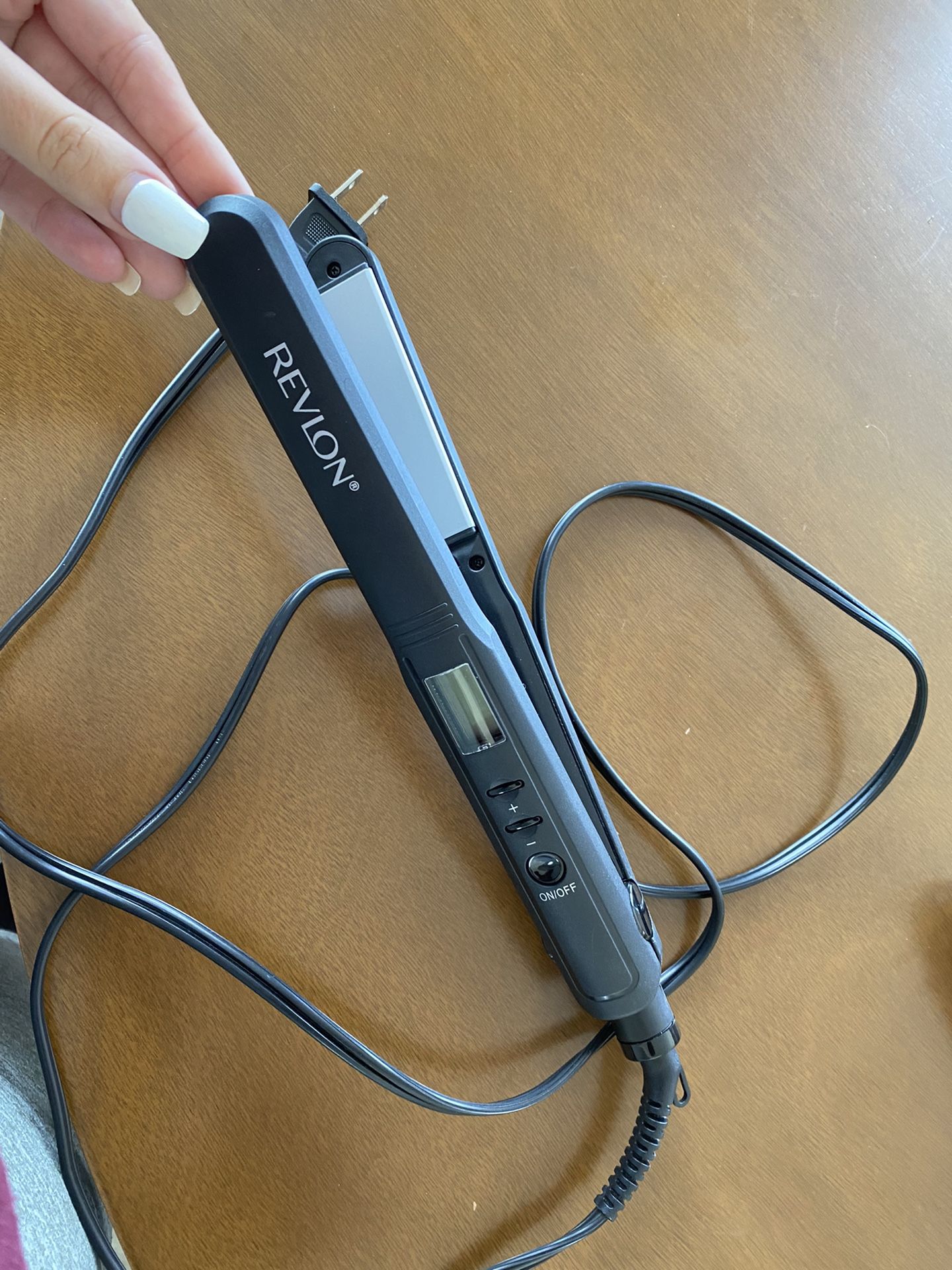 Revlon Hair Straightening Iron 