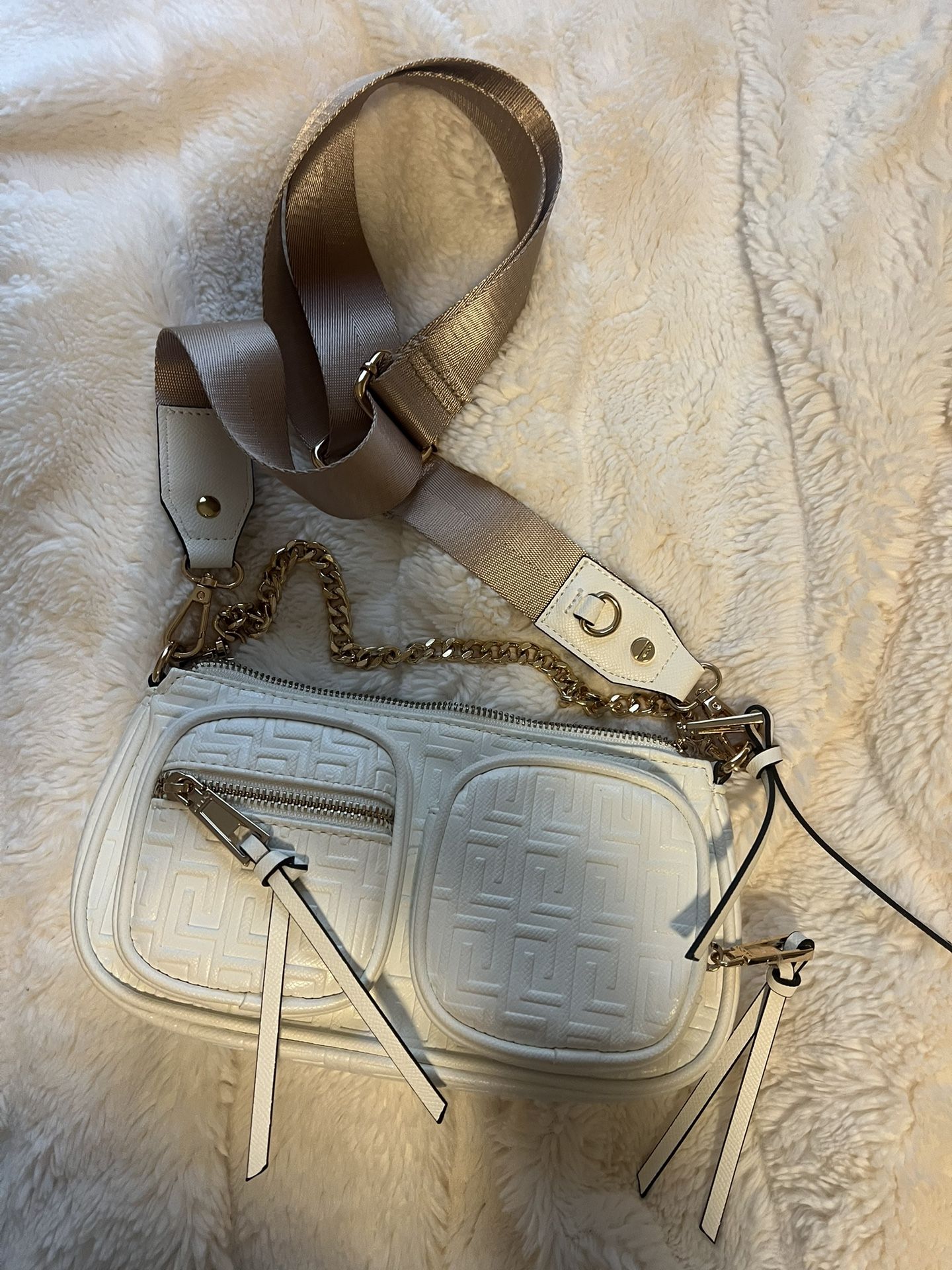 New WHITE PURSE