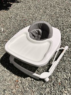 Joovy Spoon Baby Walker w/tray white gray seat
