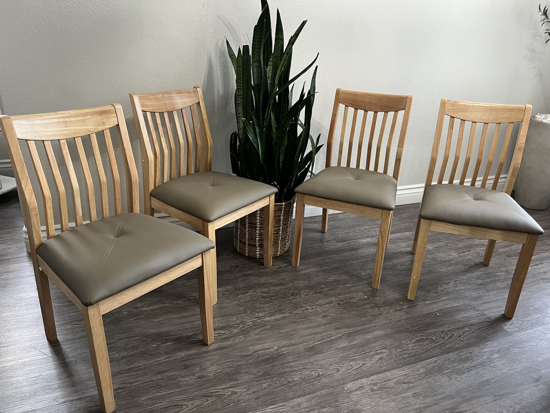 Livinia Jeno Slat Back Wooden Dining Chairs Set of 4 (Natural)