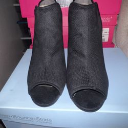 Ankle Boot (BRAND NEW)